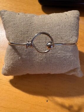 Silver Tone Circle Hook Closure Bangle Bracelet